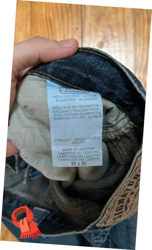 đź›’Jean Levi's Signature W36 L30đź›’