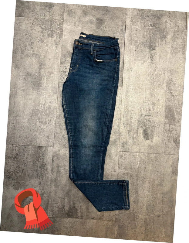 đź›’Jeans Levi's W32 L30đź›’