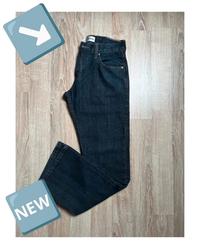 đź›’Jean Levi's W30 L32 đź›’