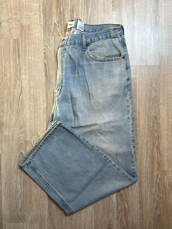 đź›’Jeans Levi's W42 L30đź›’