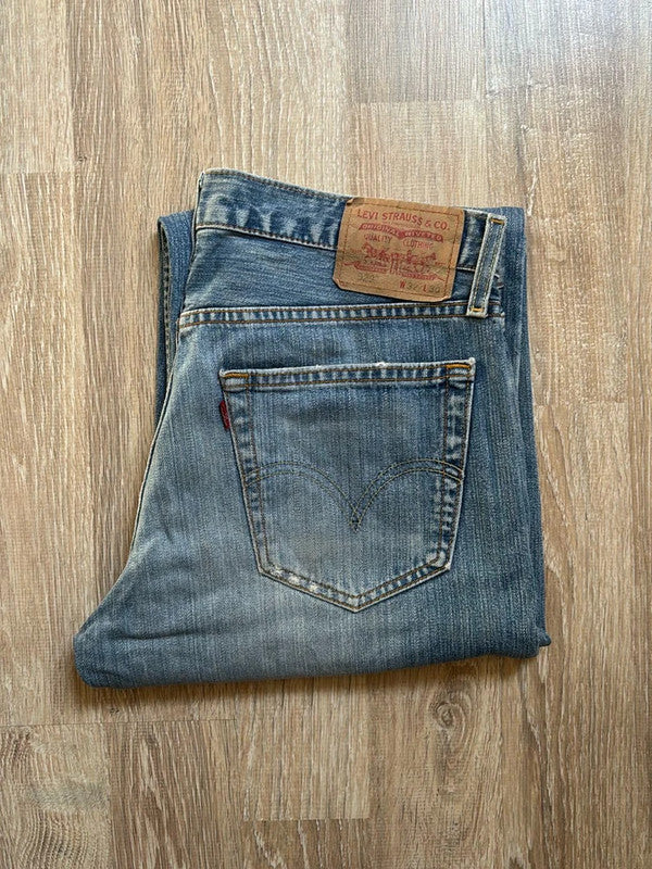 đź›’Jeans Levi's 529 W32 L30đź›’