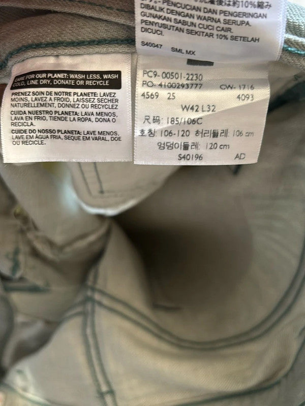 đź›’Jeans Levi's W42 L32đź›’