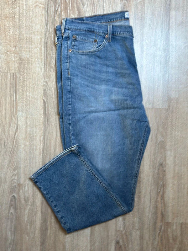 đź›’Jeans Levi's W42 L30đź›’