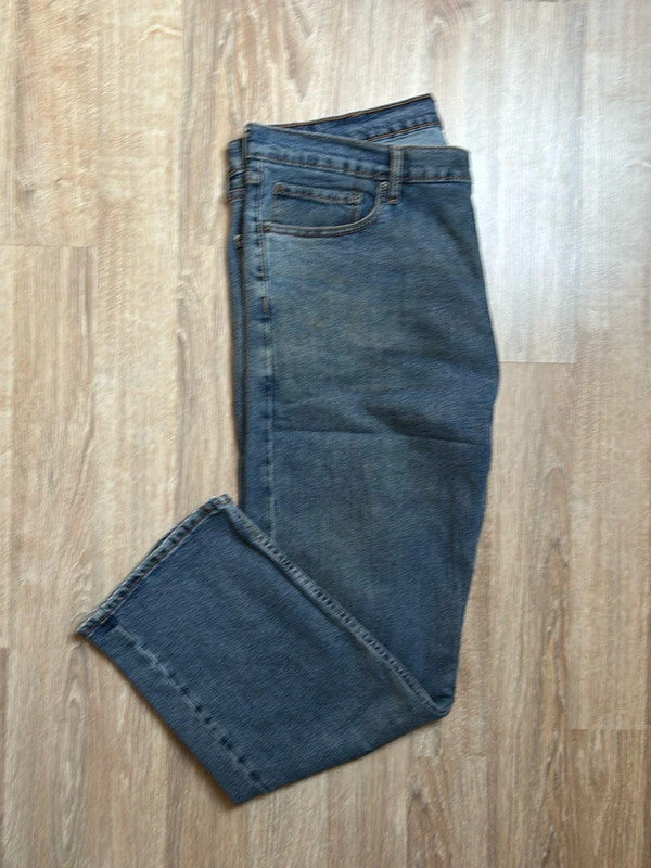 đź›’Jeans Levi's W42 L30đź›’