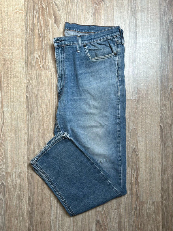 đź›’Jeans Levi's 541 W42 L32đź›’