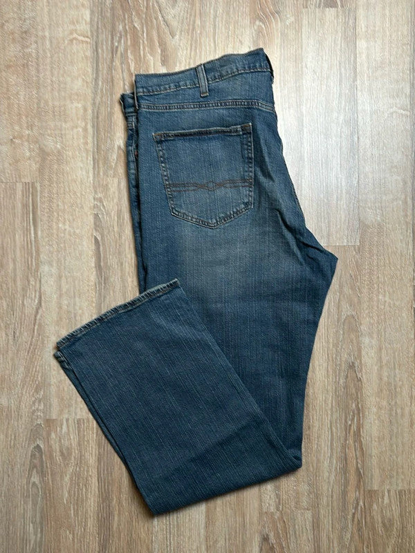 đź›’Jeans Levi's W42 L32đź›’