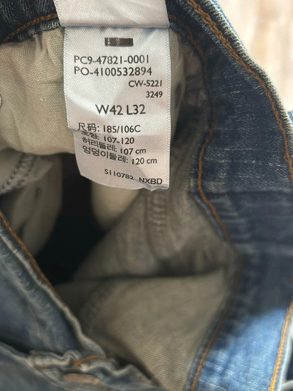 đź›’Jeans Levi's W42 L32đź›’