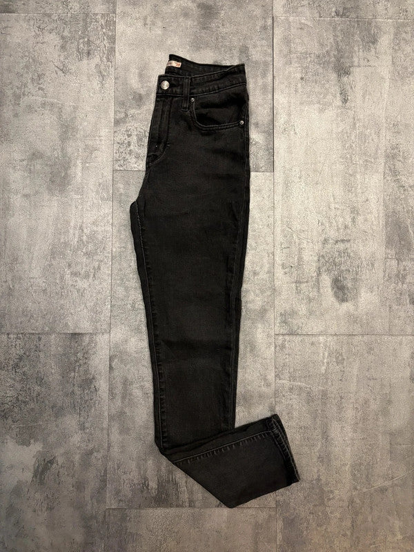 đź›’Jeans Levi's W28 L30đź›’