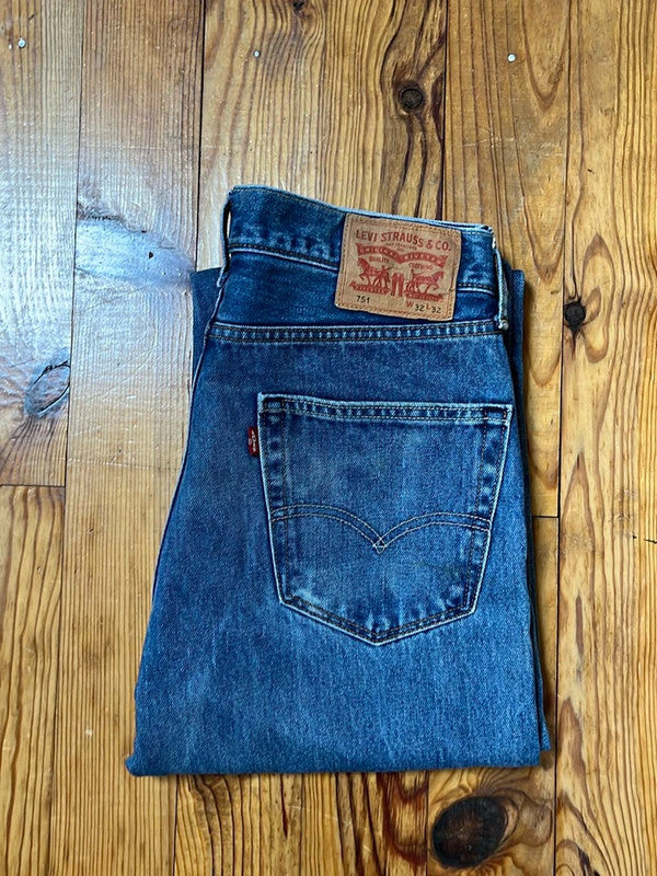 đź›’Jeans Levi's 751 W32 L32đź›’
