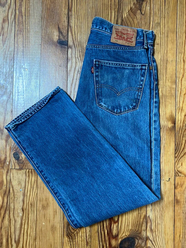 đź›’Jeans Levi's 751 W32 L32đź›’