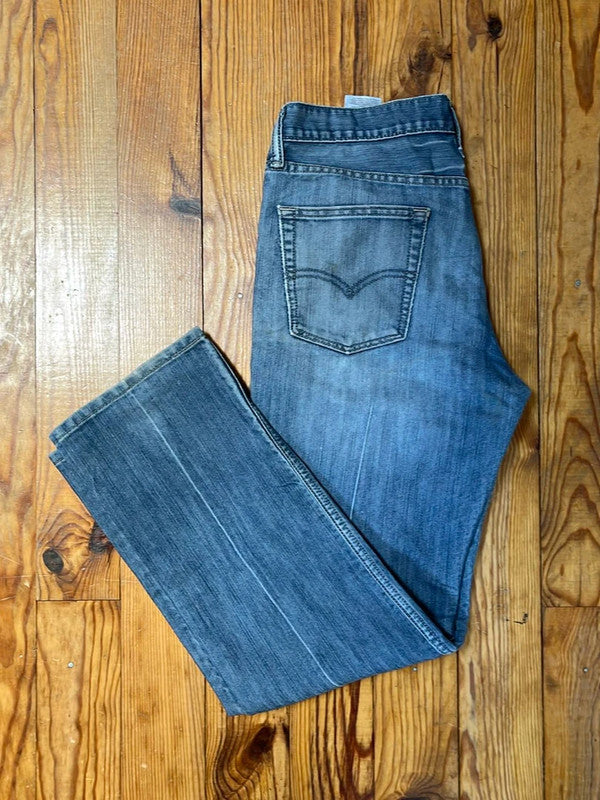 đź›’Jeans Levi's W32 L30đź›’