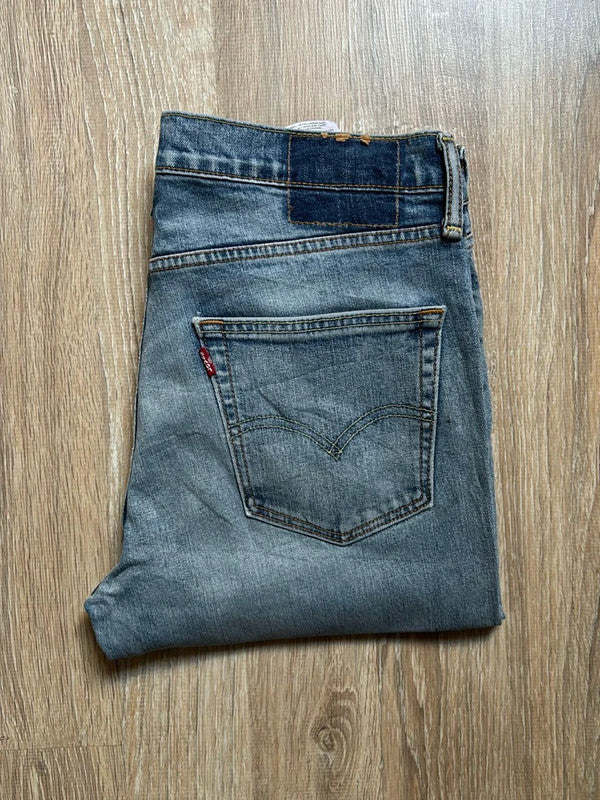 đź›’Jeans Levi's W33 L32đź›’