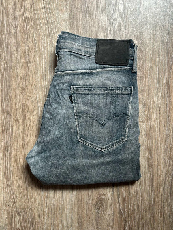 đź›’Jeans Levi's W33 L34đź›’