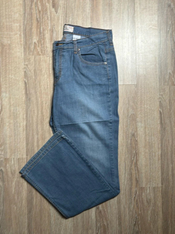 đź›’Jeans Levi's Mđź›’