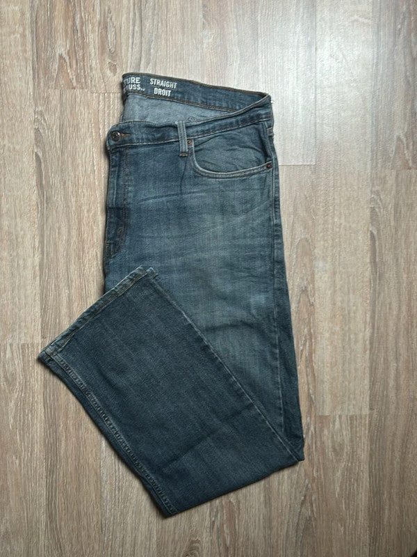 đź›’Jeans Levi's W42 L32đź›’