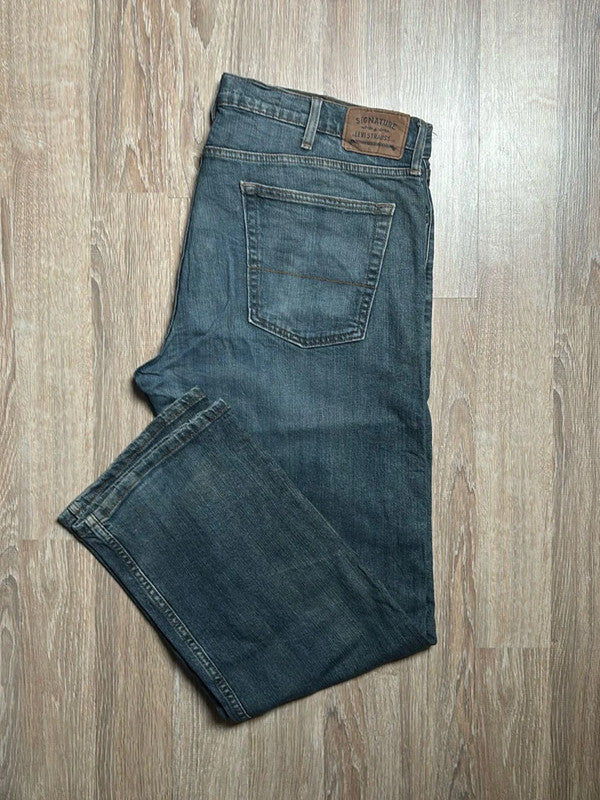 đź›’Jeans Levi's W42 L32đź›’