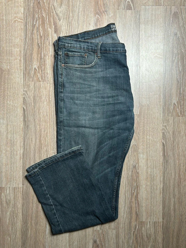 đź›’Jeans Levi's W42 L32đź›’