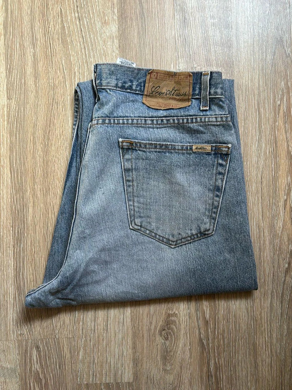 đź›’Jeans Levi's W36 L30đź›’