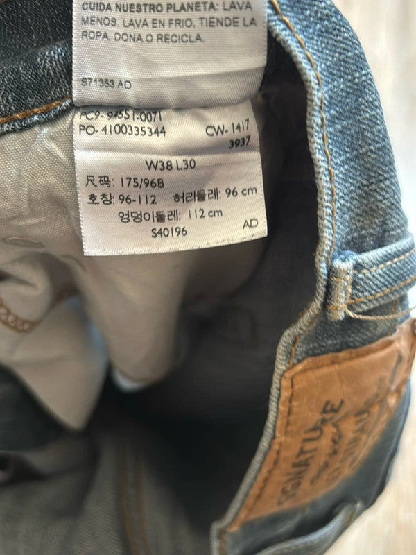đź›’Jeans Levi's W38 L30đź›’