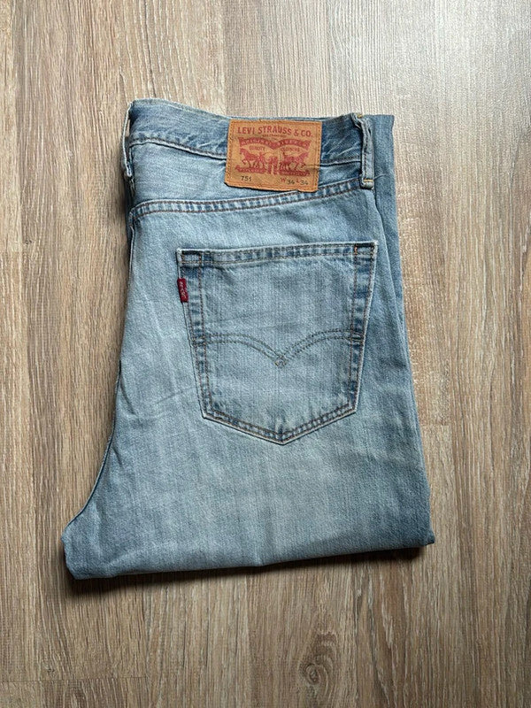 đź›’Jeans Levi's 751 W34 L34đź›’