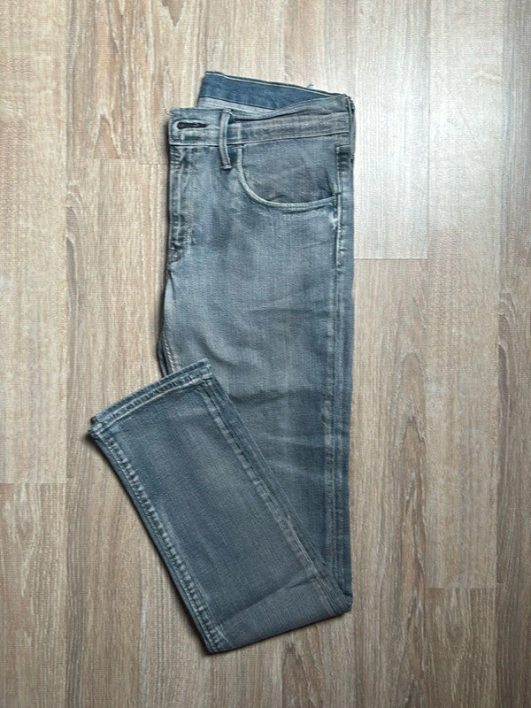 đź›’Jeans Levi's W33 L34đź›’
