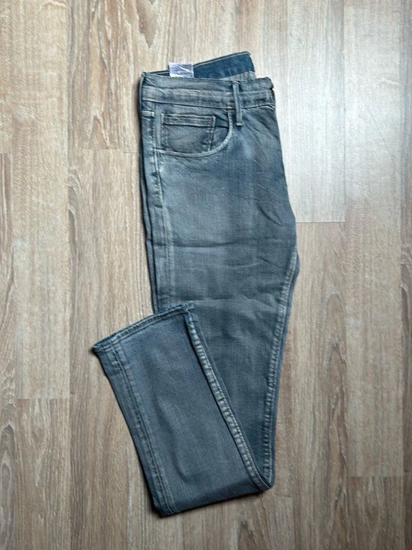 đź›’Jeans Levi's W33 L34đź›’
