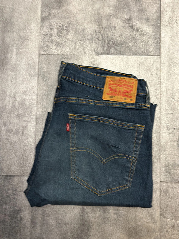 đź›’Short en jean Levi's 541 W36đź›’