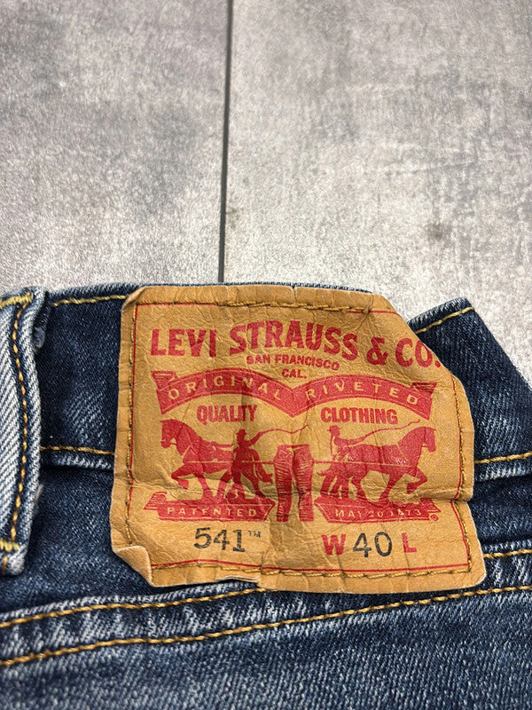đź›’Short en jean Levi's 541 W40đź›’
