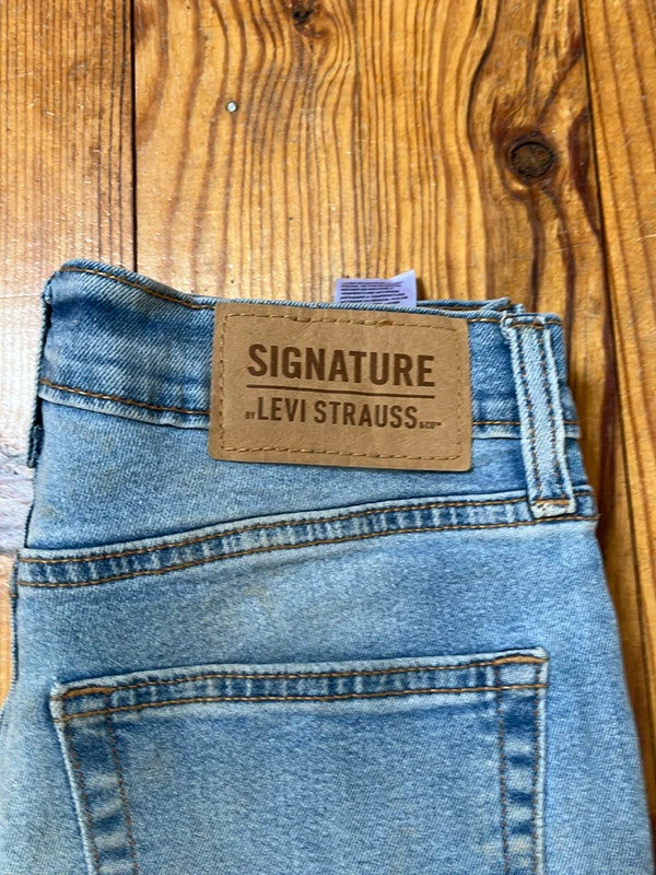 đź›’Jeans Levi's W29 L30đź›’