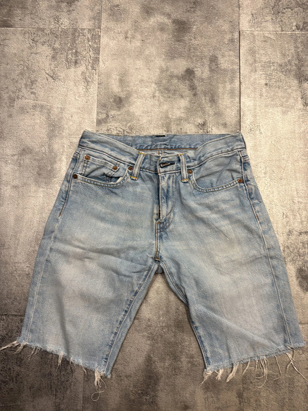 đź›’Short en jean Levi's W29đź›’