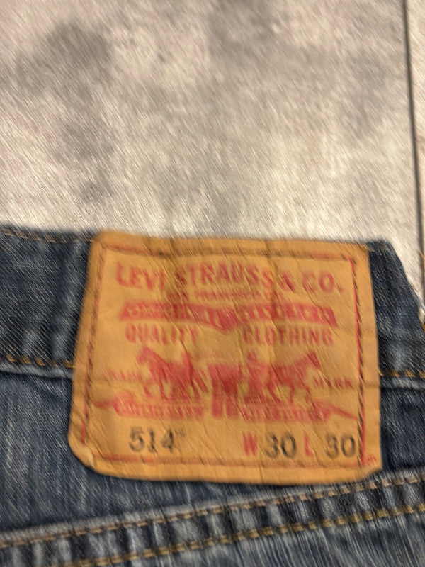 đź›’Short en jean Levi's 514 W30đź›’