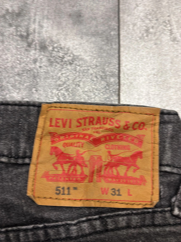 đź›’Short en jean Levi's 511 W31 đź›’