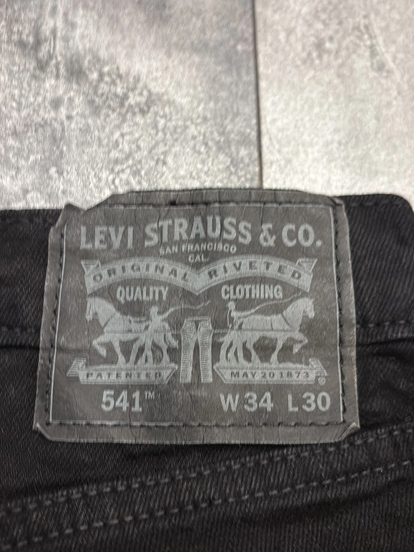 đź›’Short en jean Levi's 541 W34đź›’