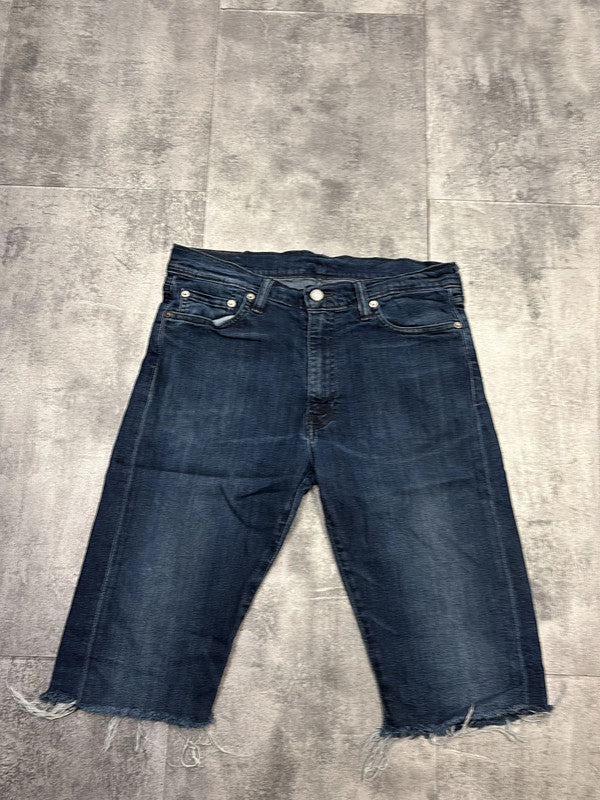đź›’Short en jean Levi's 513 W33đź›’