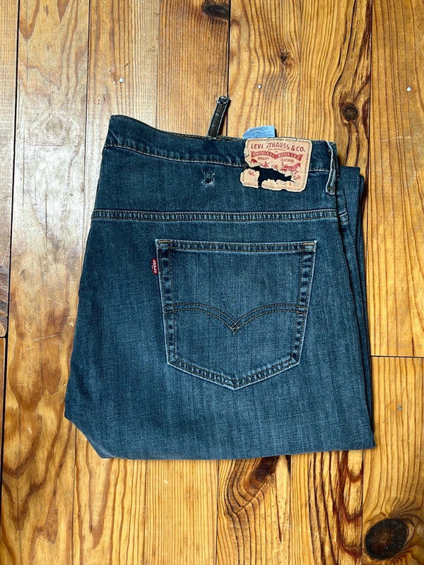 đź›’Jeans Levi's W42 L32đź›’