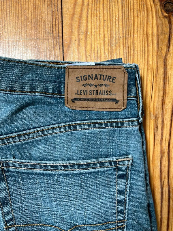 đź›’Jeans Levi's W29 L32đź›’
