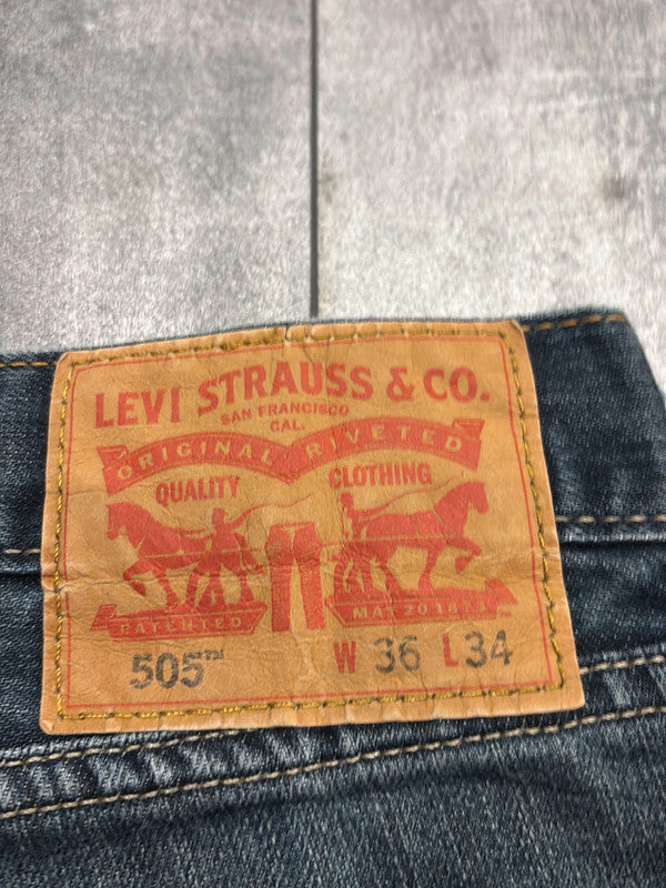 đź›’Short en jean Levi's 505 W36đź›’
