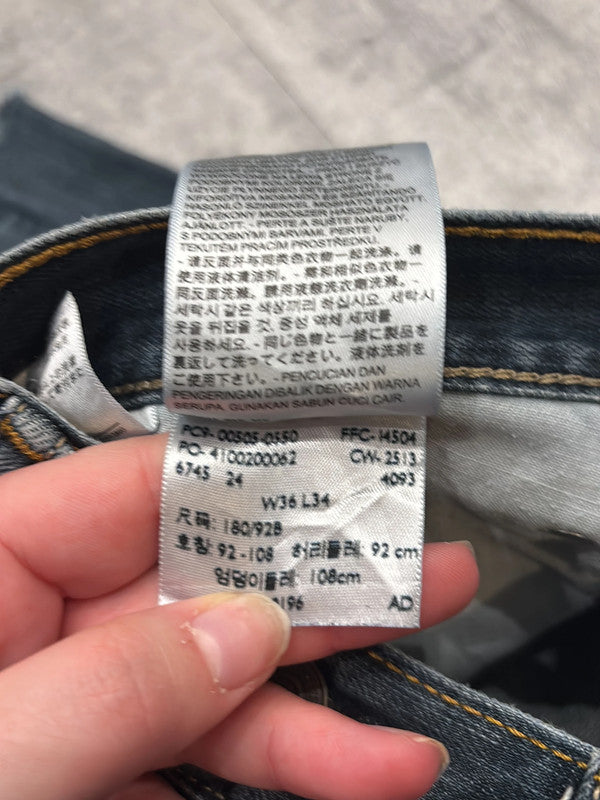 đź›’Short en jean Levi's 505 W36đź›’