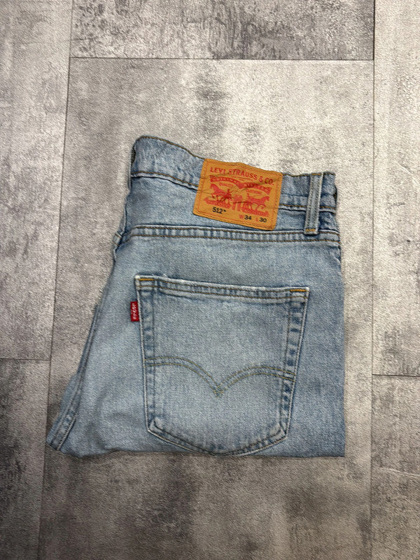 đź›’Short en jean Levi's 512 W34đź›’