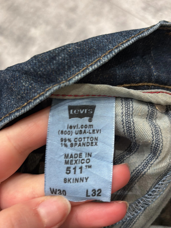 đź›’Short en jean Levi's 511 W30đź›’