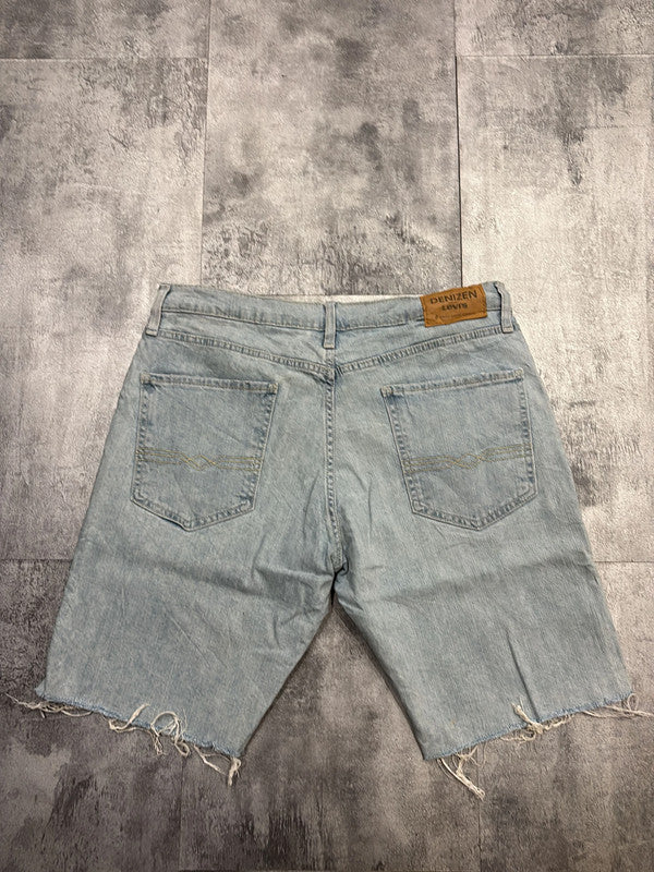 đź›’Short en jean Levi's W32đź›’