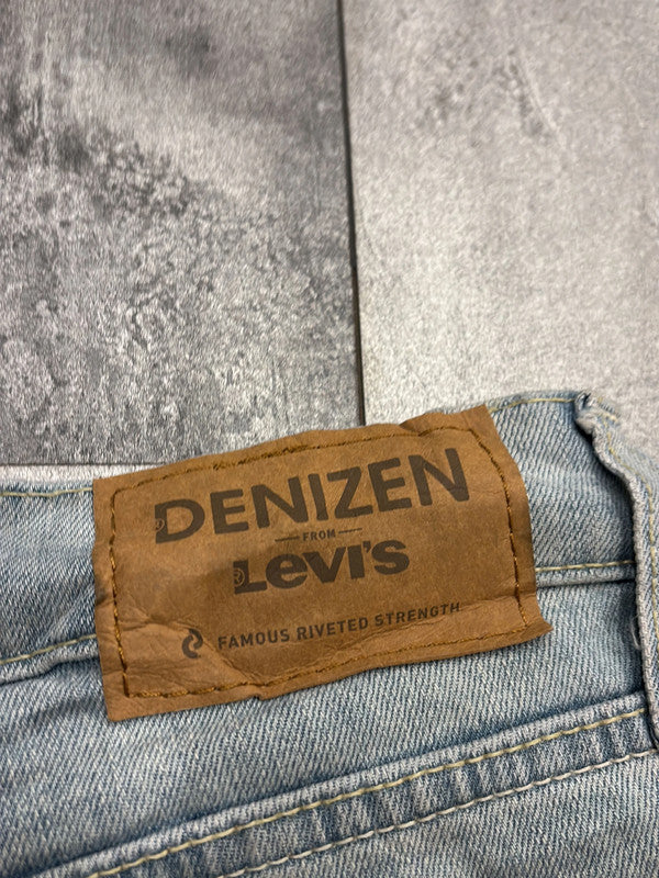 đź›’Short en jean Levi's W32đź›’