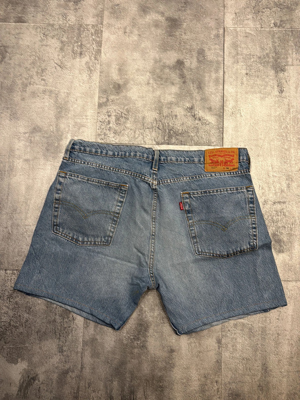 đź›’Short en jean Levi's 513 W36đź›’