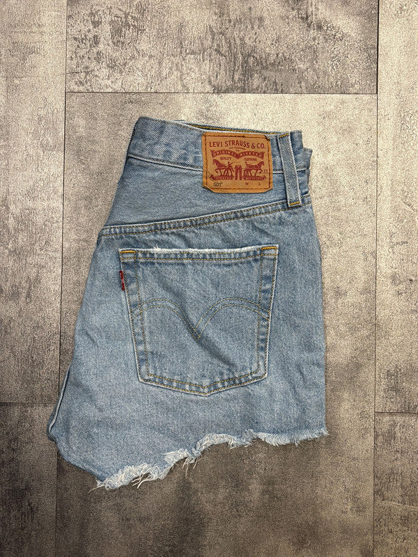 đź›’Short en jean Levi's 501 W28đź›’