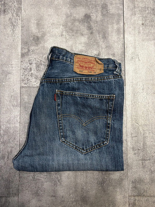 đź›’Short en jean Levi's 501 W36đź›’