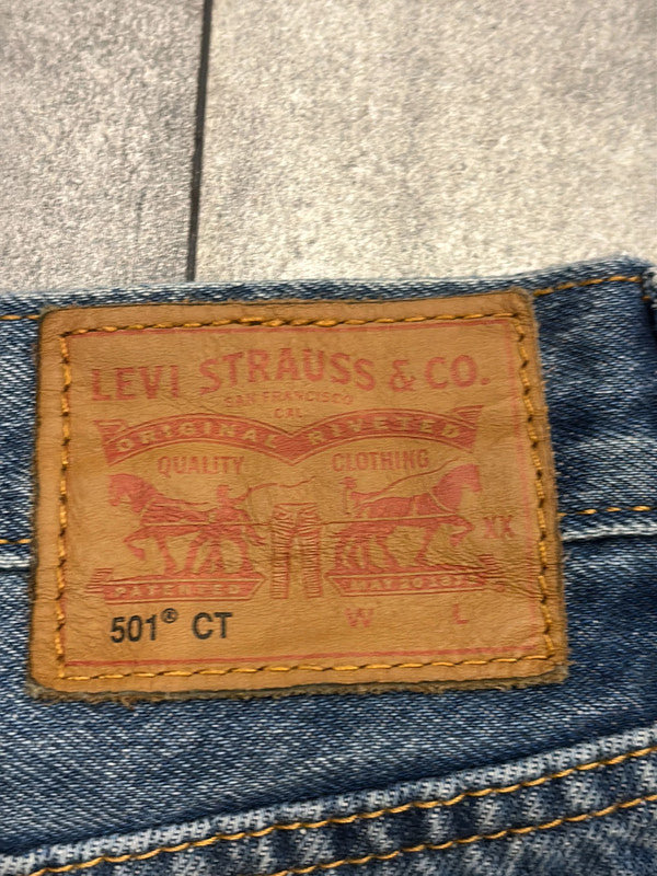 đź›’Short en jean Levi's 501 W32đź›’