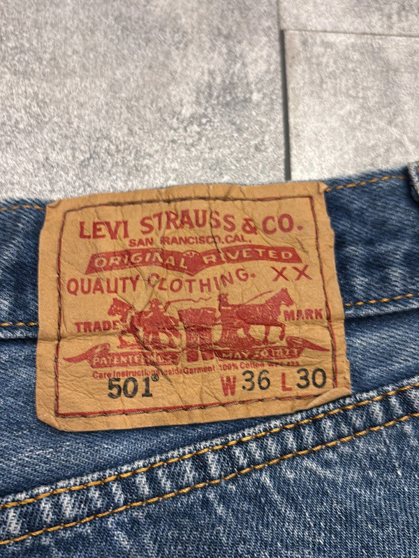 đź›’Short en jean Levi's 501 W36đź›’