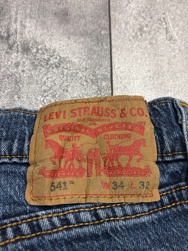đź›’Short en jean Levi's 541 W34đź›’