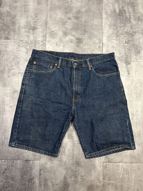 đź›’Short en jean Levi's 505 W36đź›’