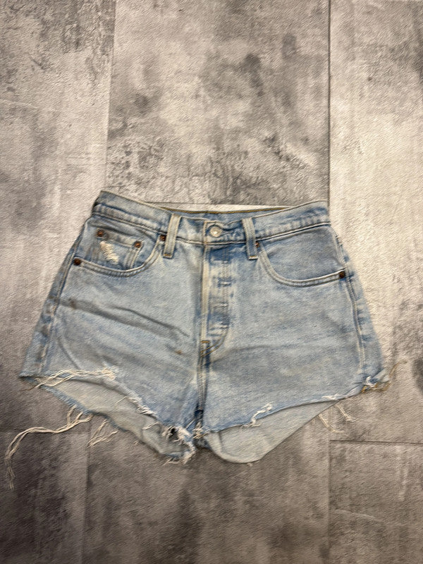 đź›’Short en jean Levi's W25đź›’